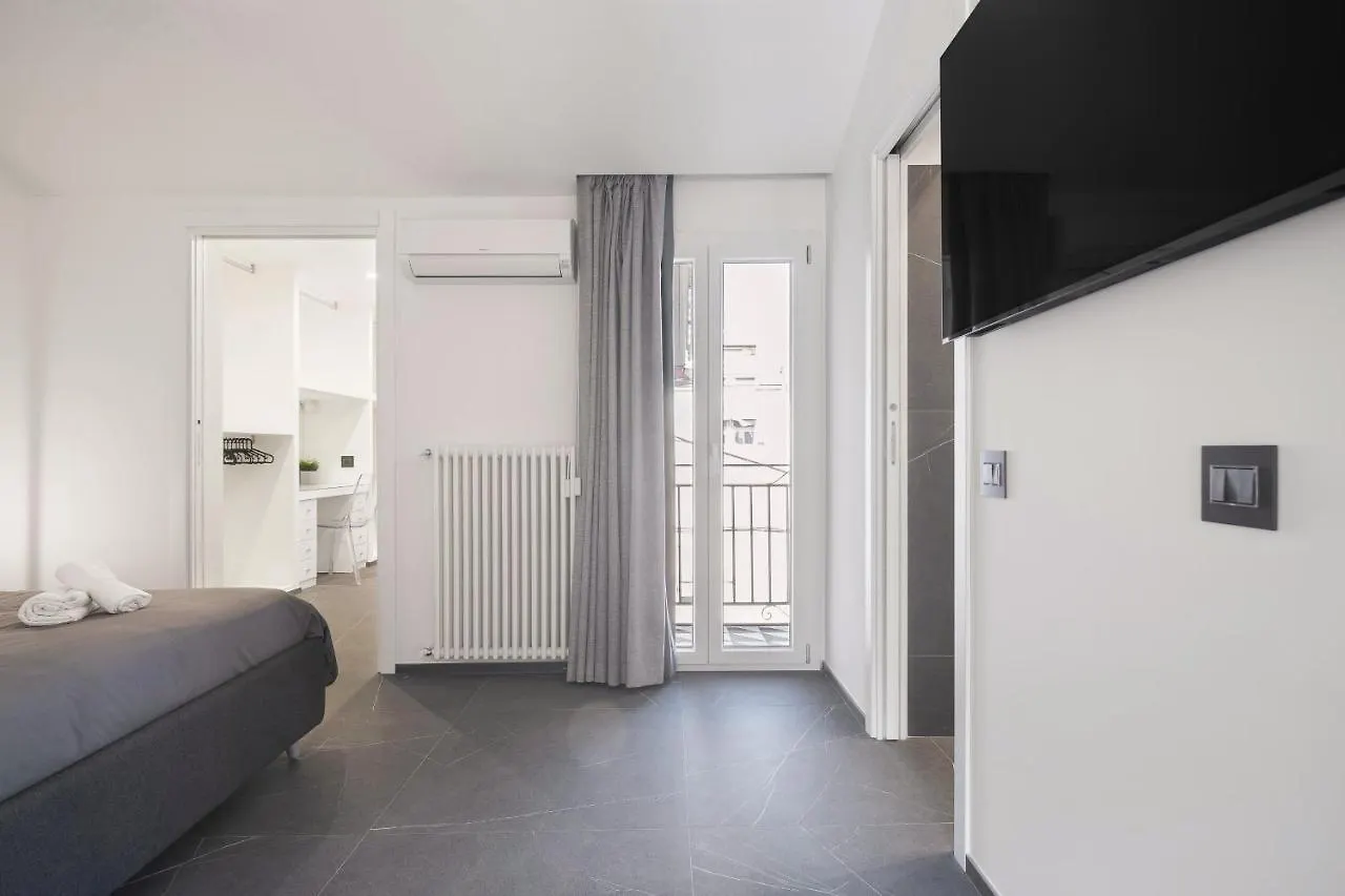 Archimedes Luxury Apartment With Terrace Palermo